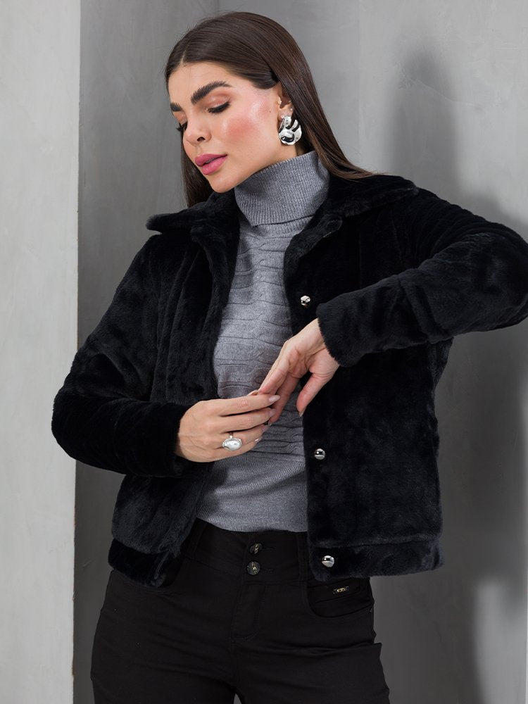 Jaqueta Feminina Peluciada Teddy Gola Alta