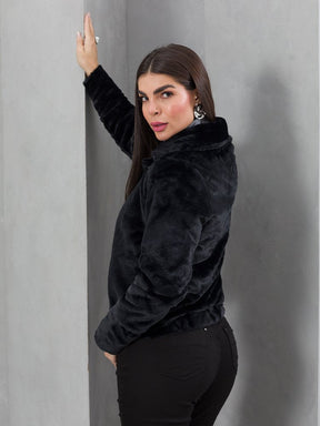 Jaqueta Feminina Peluciada Teddy Gola Alta