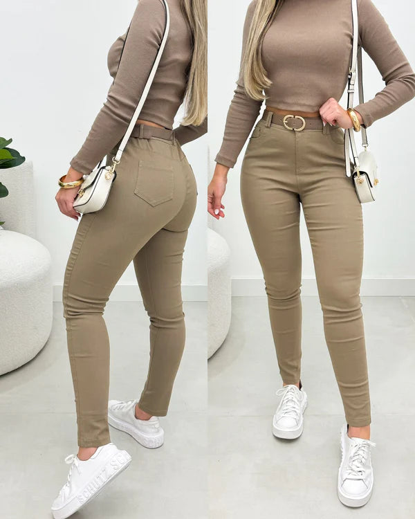 Calça Selena – Elegância e Versatilidade em Cada Detalhe
