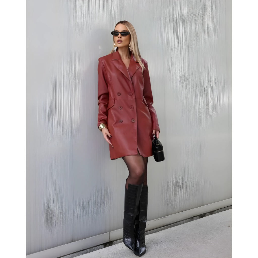 Vestido Leather – Brilho e Poder em Cada Detalhe